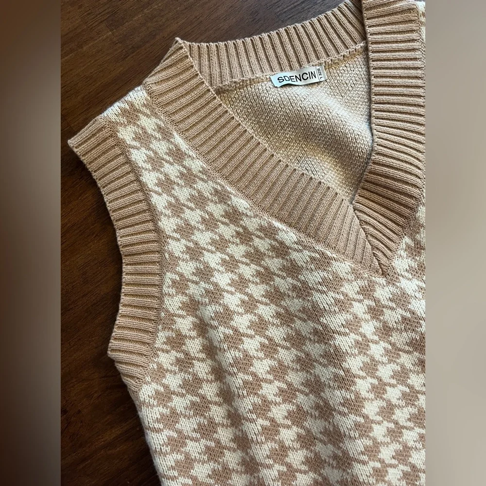 SDENCIN Houndstooth V Neck Knit Sweater Vest - Picture 2 of 6